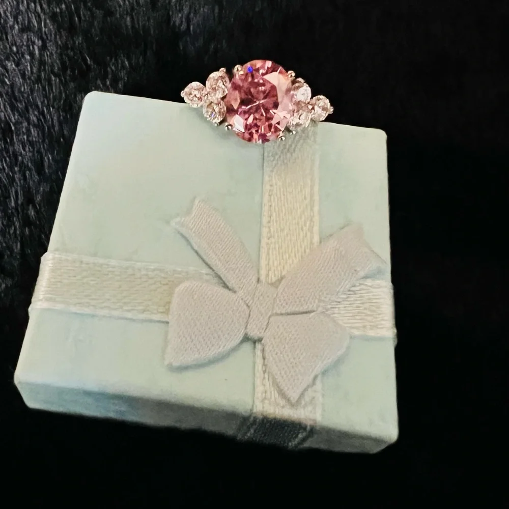 29. Pink and Silver Ring - Picture 3 of 5